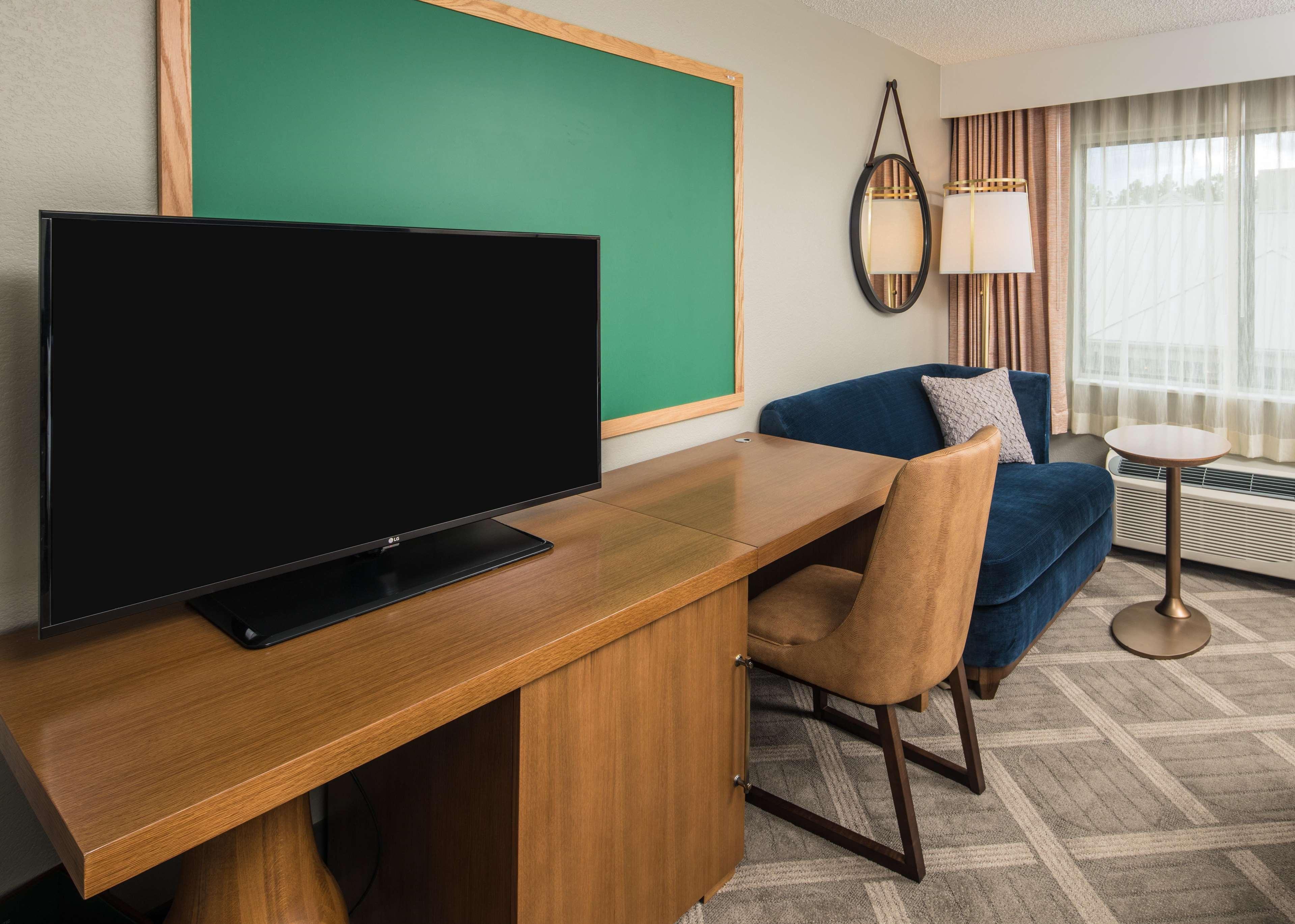 Doubletree By Hilton Gainesville Exteriér fotografie